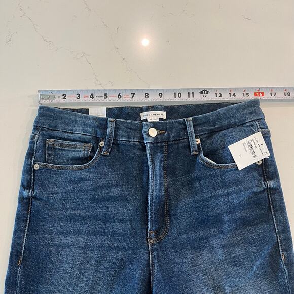 NWT Good American Good Classic Straight Leg Jeans in Indigo207 - Picture 10 of 12